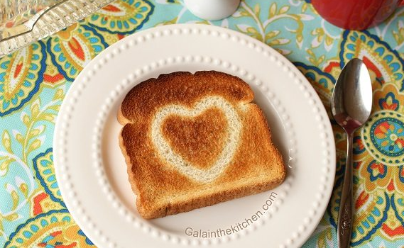 The Art of Crafting the Perfect Toast for Any Occasion